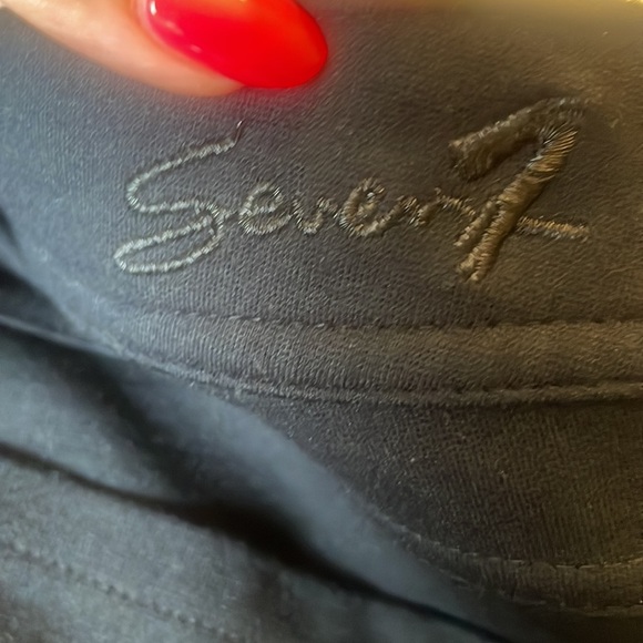 SEVEN 7 women’s stretch PONTE Capri / polished look black back pockets size 12 - Picture 7 of 13